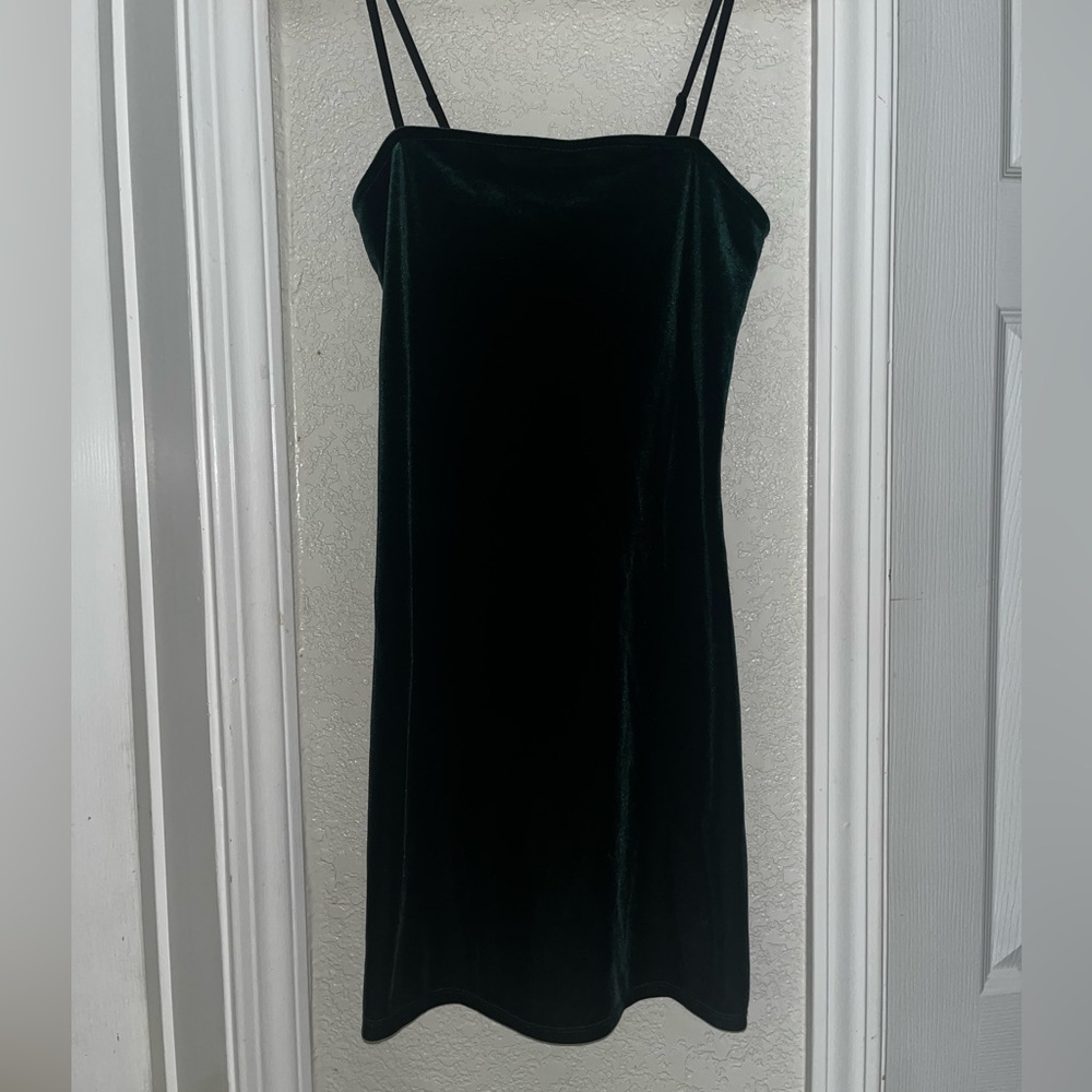Forever 21 Dark Green Velvet Midi Dress